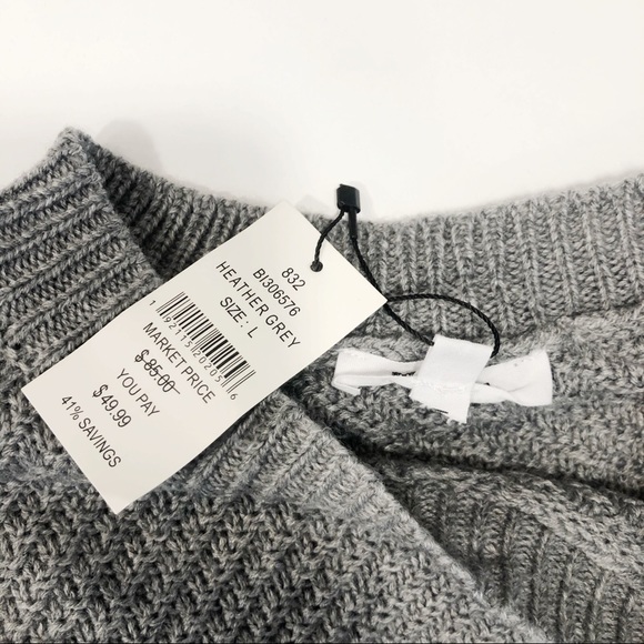 BB Dakota Revolve Sweater Gray Fringe Large NWT - Picture 3 of 9